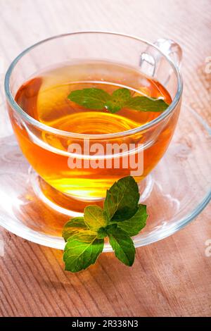 Tazza da tè con menta Foto Stock