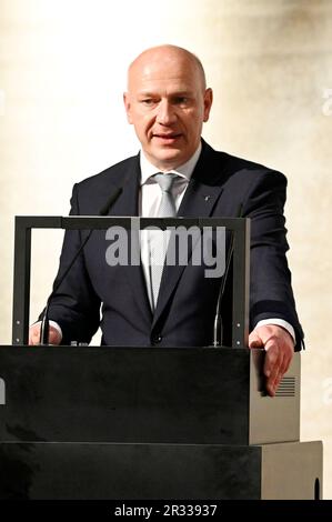 Berlino, Germania. 22nd maggio, 2023. Kai Wegner bei der Eintragung von Prinz Edward ins Goldene Buch von Berlin und der Verleihung des 'The Duke of Edinburgh's International Award' in Deutschland in der James-Simon-Galerie. Berlin, 22.05.2023 Credit: Geisler-Fotopress GmbH/Alamy Live News Foto Stock