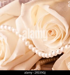 Perla perle e crema rosa Foto Stock