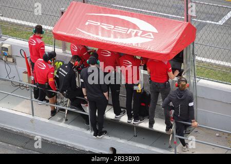 Prema team pit wall al Campionato europeo di Formula regionale di Alpine 2023 gara al circuito di Catalogna a Barcellona, Spagna 21/5/2023 Foto Stock