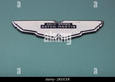 Logo Aston Martin DB4 - DB in piedi per David Brown che ha acquistato Aston Martin nel 1947 Foto Stock