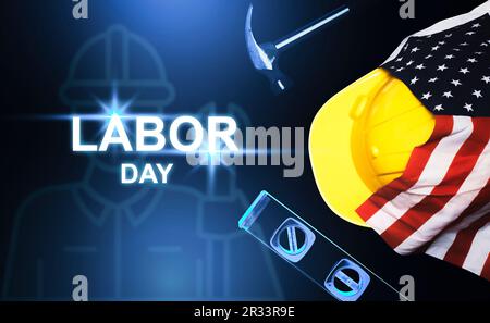 Concetto di Festa del lavoro. Labor Day background con casco di sicurezza, martello, livella e bandiera USA. Illustrazione 3D Foto Stock