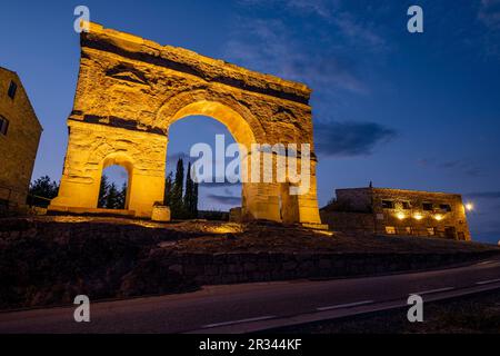 Arco de Triunfo romano, siglo I a. C., Medinaceli, Soria, Comunidad Autónoma de Castilla y León, Spagna, Europa. Foto Stock