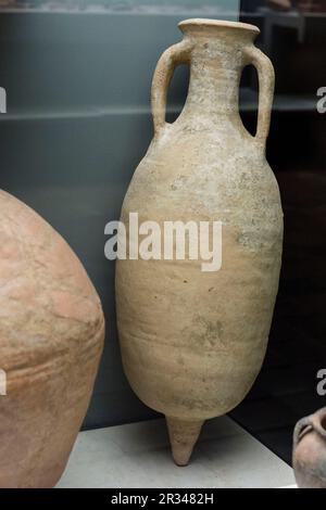 Ceramica romana,museo monografico de Conimbriga, Ciudad del Conventus Scallabitanus, provincia romana de Lusitania, cerca de Condeixa-a-Nova, Distrito de Coimbra, Portogallo, Europa. Foto Stock