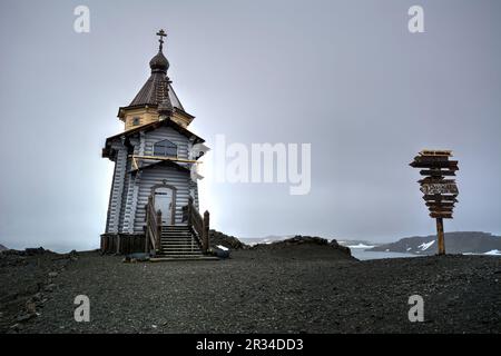 Chiesa ortodossa della Trinità (Antartide) a base Bellingshausen Foto Stock