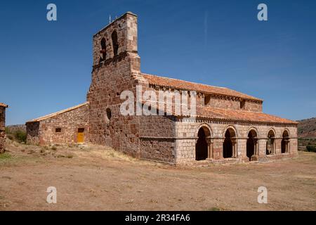 Románica Ermita de Santa Maria de tiermes, siglo XII, Yacimiento Arqueológico de Tiermes, Soria, Comunidad Autónoma de Castilla y León, Spagna, Europa. Foto Stock