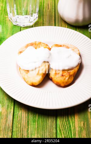 Farcite frittelle di patate Foto Stock