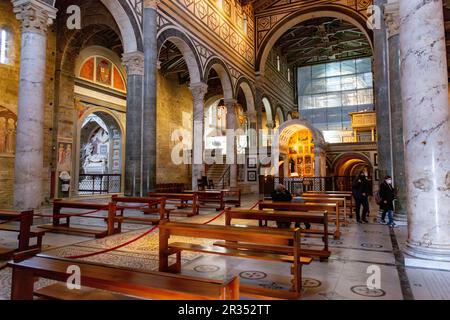 Firenze, Italia - 6 aprile 2022: Dettaglio interno dal Duomo di Firenze, Cattedrale di Santa Maria del Fiore a Firenze. L'edificio era Foto Stock