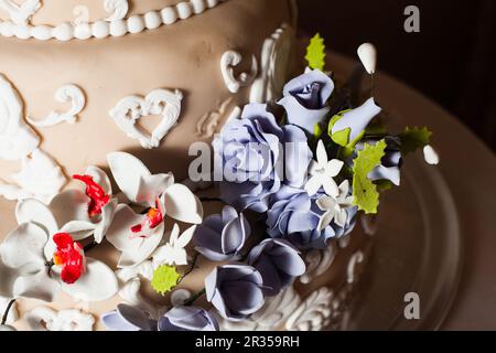 Tre piani di torta di nozze Foto Stock