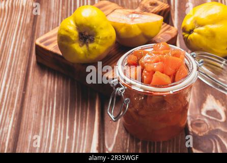 Marmellata di mele cotogne Foto Stock