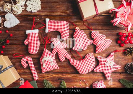 Rosso gingham giocattoli Foto Stock