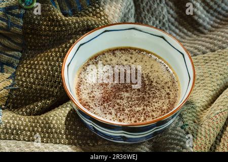 Brodo per zuppa giapponese di shoyu ramen Foto Stock