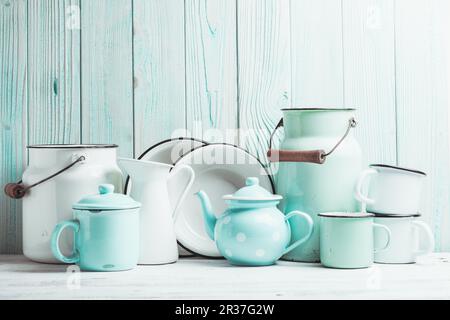 Enamelware still life Foto Stock