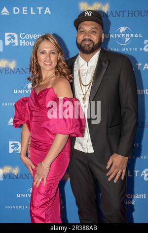 New York, Stati Uniti. 22nd maggio, 2023. Heather Martinez e Joel Martinez, alias The Kid Mero, partecipano al 2023 Night of Covenant House Stars Gala al Jacob K. Javits Convention Center di New York. Credit: SOPA Images Limited/Alamy Live News Foto Stock