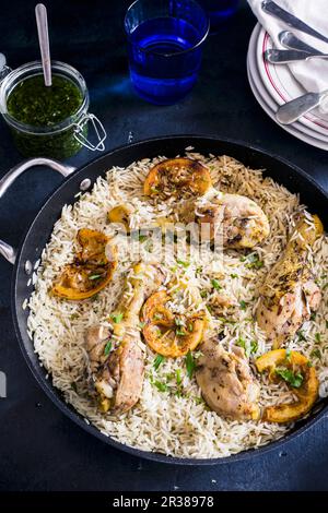 Riso con pollo al limone (Spagna) Foto Stock