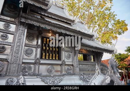 L'unico e bellissimo Tempio d'Argento di Chiang mai, Thailandia, conosciuto anche come Wat Sri Suphan Foto Stock