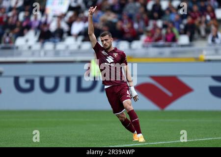 Alessandro Buongiorno di Torino FC gesta durante la Serie Una partita di calcio tra Torino FC e ACF Fiorentina allo Stadio Olimpico il 21 maggio 2023 a Torino. Foto Stock