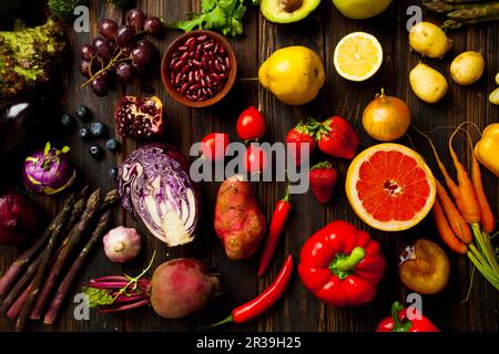 Piatto di gruppo di verdure e frutta Foto Stock