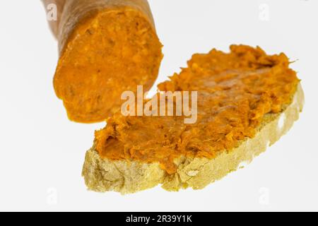 Mallorcan Sobrasada. Spalmare sul pane, Maiorca. Isole Baleari. Foto Stock