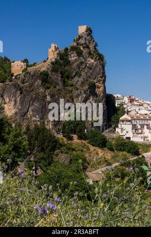 Castello di la Iruela, di origine Almohad, costruito su fondamenta pre-berbere, la Iruela, valle di Guadalquivir, sierras parco naturale di Cazorla, Segura e Las Villas, Jaen, Andalusia, Spagna. Foto Stock