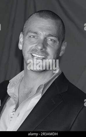 Ray Stevenson arriva alla prima di "King Arthur" al Teatro Ziegfeld di New York il 28 giugno 2004. Photo Credit: Henry McGee/MediaPunch Foto Stock