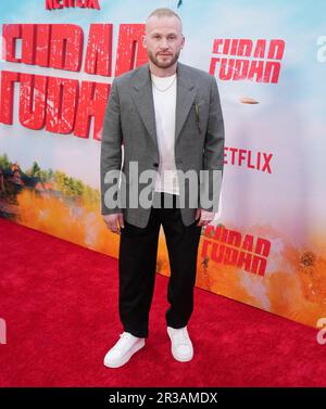 Jonathan Koensgen arriva alla prima FUBAR di Netflix di Los Angeles che si tiene al Grove di Los Angeles, CA lunedì 22 maggio 2023. (Foto di Sthanlee B. Mirador/Sipa USA) Foto Stock