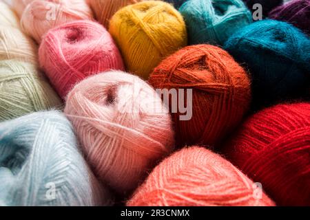 Colorful Threads palette in primo piano negozio Foto Stock