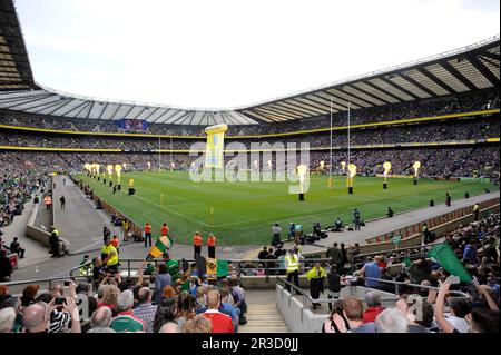 Veduta generale dello stadio di Twickenham durante la finale di Aviva Premiership tra Leicester Tigers e Northampton Saints sabato 25th maggio 2013 (Foto Foto Stock