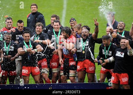 I giocatori di RC Toulon festeggiano la vittoria della finale della Heineken Cup tra ASM Clermont Auvergne e RC Toulon allo stadio Aviva di Dublino sabato 18th Foto Stock