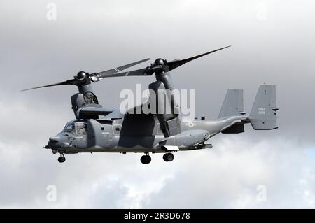 CV-22B Osprey dell'aviazione militare statunitense a RIAT, 2015. Foto Stock