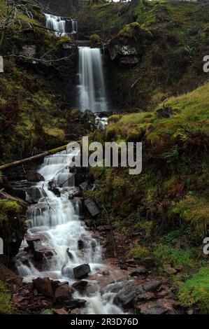 Parte inferiore di Nant Yr Eira vicino a Storey Arms. Questa sezione è al di sotto del livello della strada da Penderyn, ma può essere visto dal Taff Trail. Foto Stock