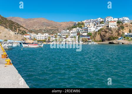 Agia Galini è una popolare località turistica sull'isola di Creta Foto Stock