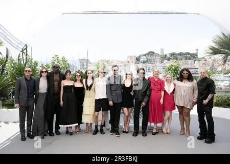 Cannes, Francia. 23rd maggio, 2023. Hank Azaria, Hari Nef, Moses Sumney, Jennie Kim, Rachel Sennott, Sophie Mudd, Troye Sivan, direttore Sam Levinson, Lily-Rose Depp, Abel Makkonen Tesfaye aka The Weeknd, Jane Adams, Suzanna Son, Reza Fahim, Ashley Levinson, Da'vine Joy Randolph e Mitch Modes partecipano alla foto Idol al 76th° festival annuale di Cannes al Palais des Festivals il 23 maggio 2023 a Cannes, Francia. Photo by David Niviere/ABACAPRESS.COM Credit: Abaca Press/Alamy Live News Foto Stock