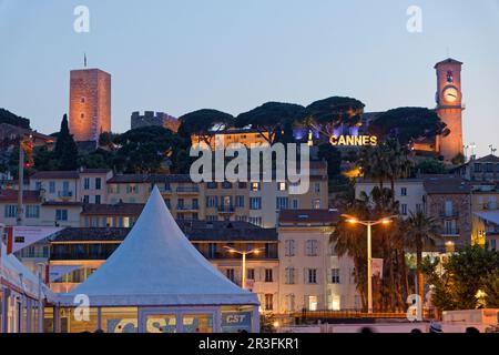 Cannes, Francia. 23rd maggio, 2023. Le vette della città di Cannes durante il 76th° festival annuale del cinema di Cannes, il 23 maggio 2023 a Cannes, Francia. Credit: Bernard Menigault/Alamy Live News Foto Stock