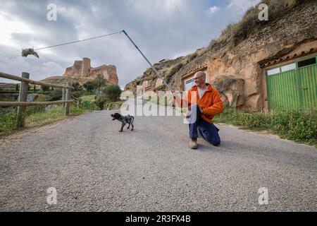 Adiestramiento de perro de caza, Castillo de Arnedo, siglo IX, Arnedo, La Rioja , Spagna, Europa. Foto Stock