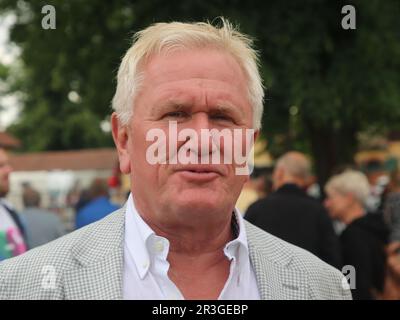 Il proprietario di cavalli Holger Renz al giorno della corsa all'ippodromo Magdeburg Herrenkrug su 09.07.2022 Foto Stock