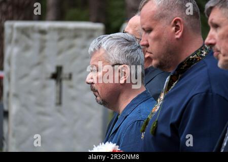 Non esclusiva: KYIV, UCRAINA - 21 MAGGIO 2023 - Ministro della Cultura e della Politica d'informazione dell'Ucraina Oleksandr Tkachenko partecipa alla fioritura Foto Stock