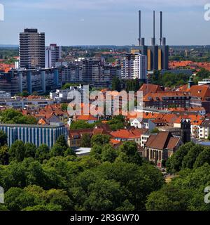 Vista dalla torre del municipio alla centrale termica ed elettrica Linden, Hannover, Germania, Europa Foto Stock