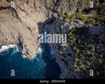 Porto di Fornalutx, Torrent a Na Mora, Maiorca, Isole Baleari, Spagna. Foto Stock