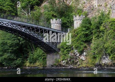 Craigellarchy Bridge, River Spey, Aberlour, Highland, Regno Unito Foto Stock