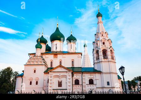 La Chiesa di Ilya o Elia il Profeta in piazza Sovetskaya nel centro della città di Yaroslavl, anello d'Oro della Russia al tramonto Foto Stock