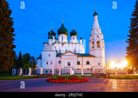 La Chiesa di Ilya o Elia il Profeta in piazza Sovetskaya nel centro della città di Yaroslavl, anello d'Oro della Russia al tramonto Foto Stock