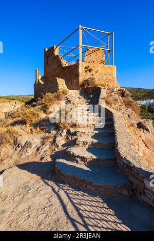 Il castello di Lanjaron o Castillo de los Moros è una piccola fortezza medievale situata nella città di Lanjaron, nella zona di Alpujarras, nella provincia di Granada, in Andalusia, Foto Stock