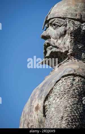 Rodrigo Díaz de Vivar, el Cid Campeador, obra de Luis Moreno Cutando, inaugurada en 1999 con motivo del noveno centenario de la muerte del Cid, El Poyo del Cid municipio de Calamocha, provincia de Teruel, Aragona, Spagna, Europa. Foto Stock