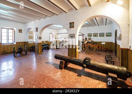 Museo Militar de Menorca, antiguo cuartel de Cala Corb, plaza central de Es Castell, construido por los británicos en 1771, Menorca, isole Baleari, Spagna. Foto Stock