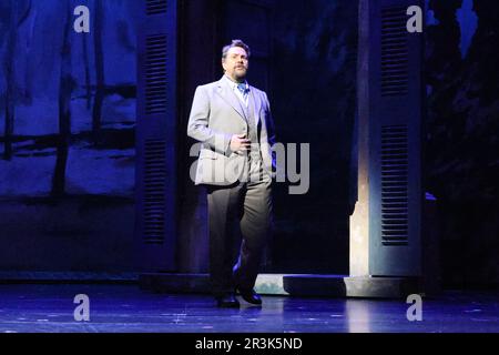 Michael Ball, aspetti dell'amore - Production Photography, Lyric Theatre, Londra, Regno Unito, 23 maggio 2023, Foto di Richard Goldschmidt Foto Stock