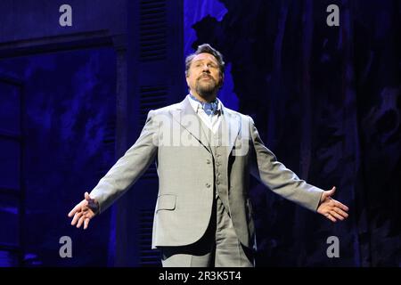 Michael Ball, aspetti dell'amore - Production Photography, Lyric Theatre, Londra, Regno Unito, 23 maggio 2023, Foto di Richard Goldschmidt Foto Stock