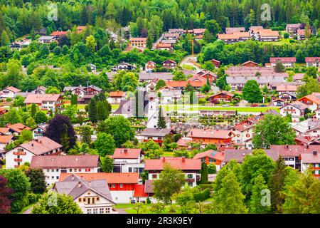 Vista panoramica aerea della città di Mittenwald in Baviera, Germania Foto Stock