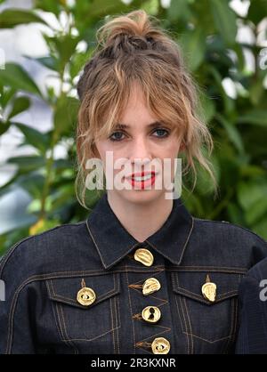 Cannes, Francia. 24th maggio, 2023. Cannes, Francia. 24th maggio 2023 Maya Hawke alla fotocellula per Asteroid City, parte del Festival del Cinema di Cannes 76th, Palais des Festival. Credit: Doug Peters/Alamy Live News Foto Stock