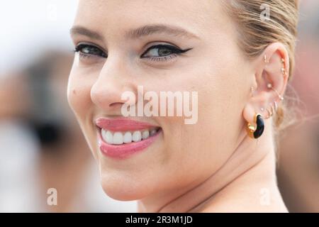 Cannes, Francia. 23rd maggio, 2023. Scarlett Johansson partecipa all'asteroide City Photocall nell'ambito del Festival del Cinema di Cannes 76th a Cannes, in Francia, il 23 maggio 2023. Foto di Aurore Marechal/ABACAPRESS.COM Credit: Abaca Press/Alamy Live News Foto Stock